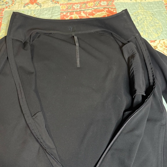 Lululemon Sojourn Men's Black Jacket size Medium Outdoor - Picture 8 of 13